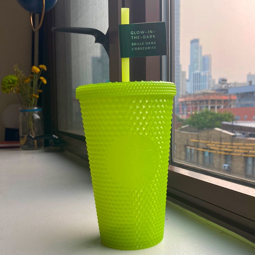 •Starbucks• Halloween Lemon Glow In The Dark Tumbler